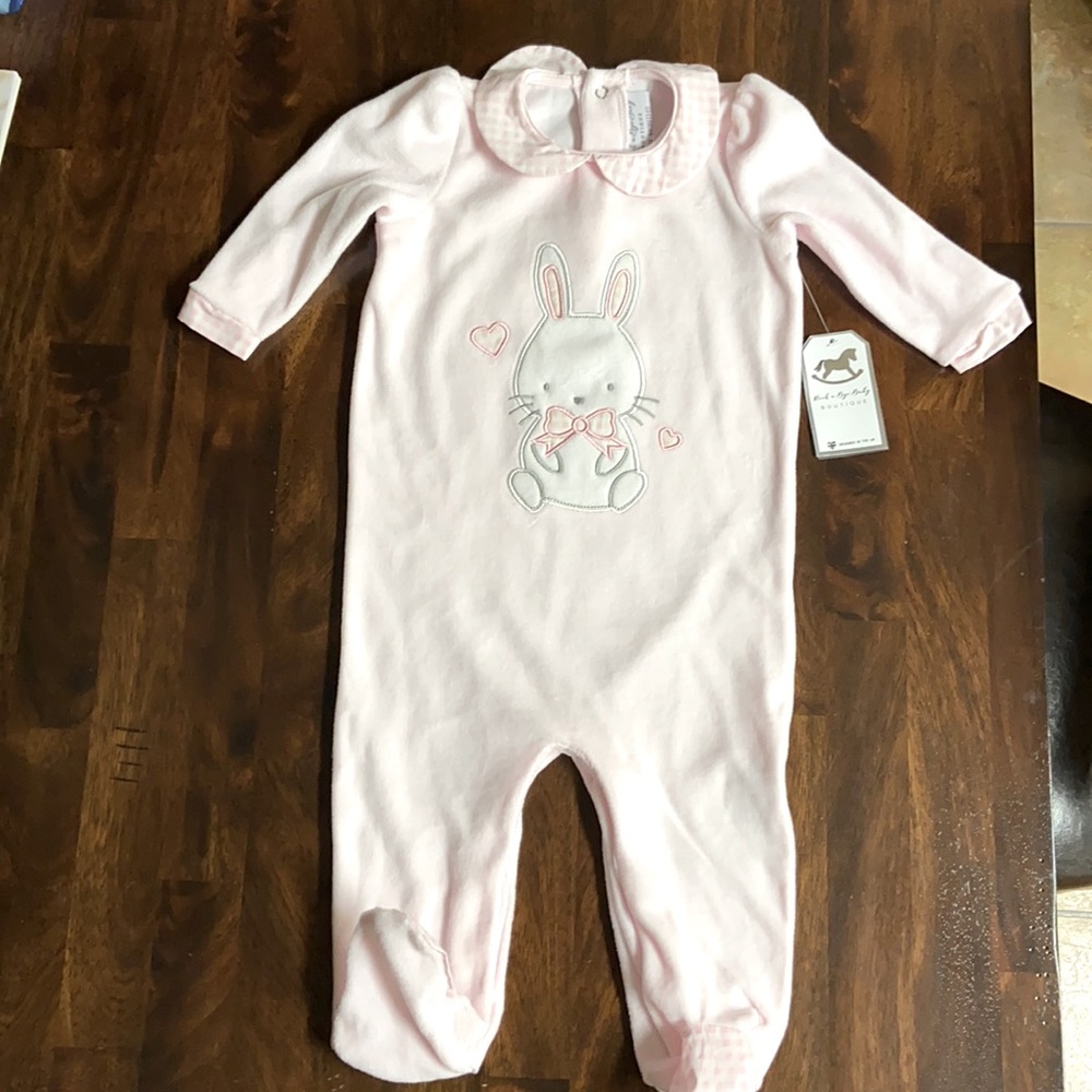 NWT Baby outfit 6/9 months Great for Easter